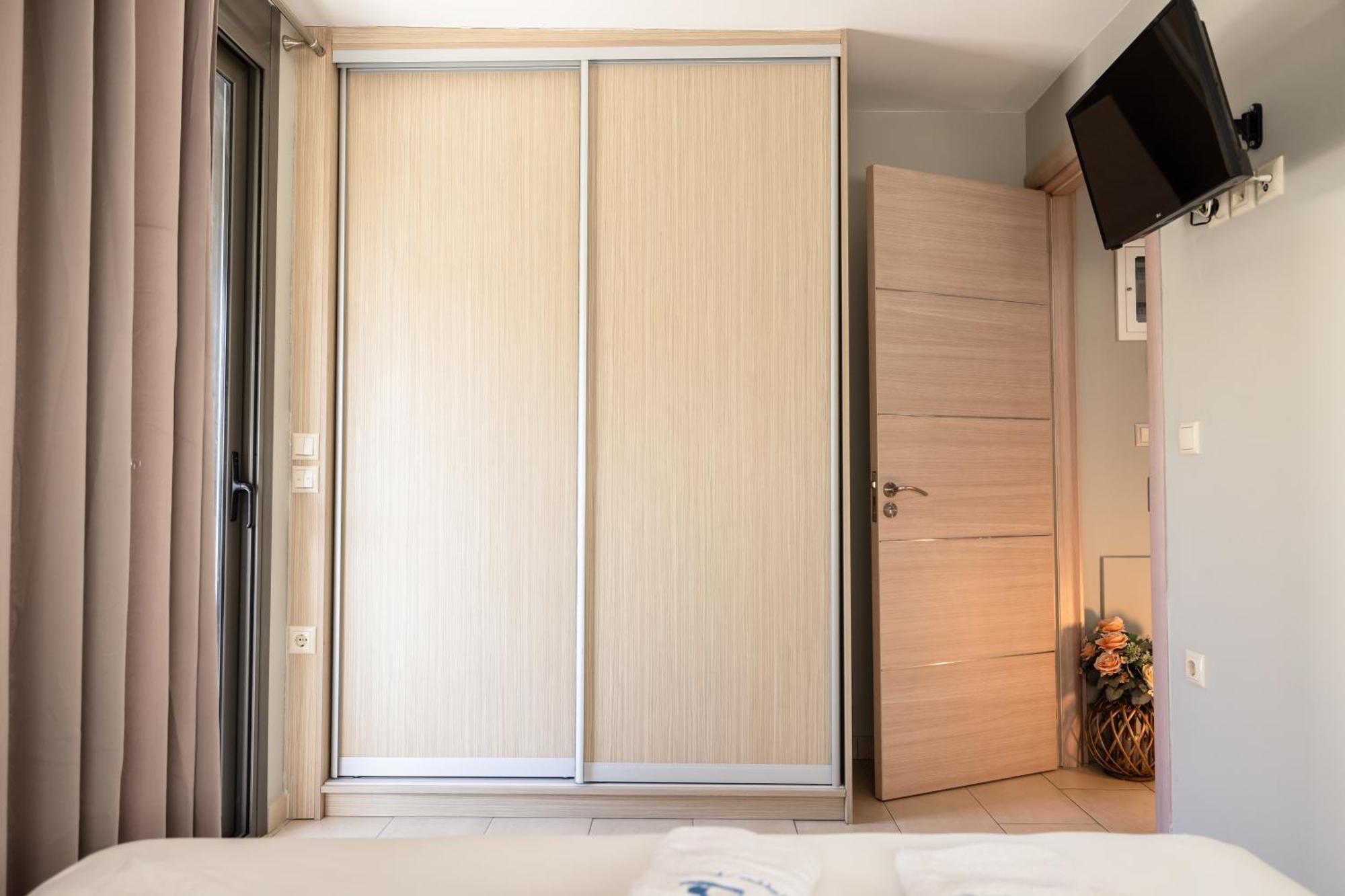 Filippos Apartments アマリントス エクステリア 写真