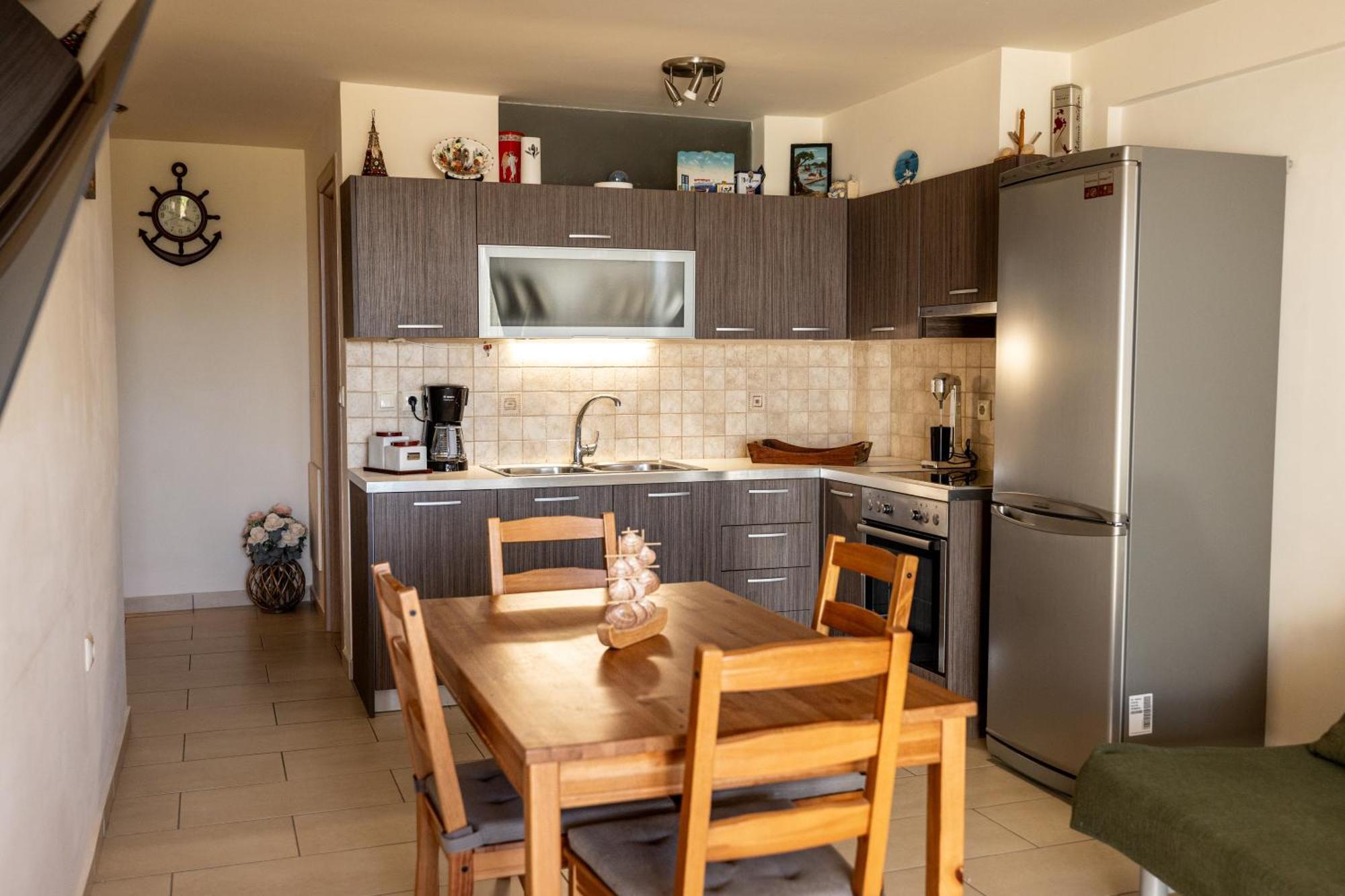 Filippos Apartments アマリントス エクステリア 写真