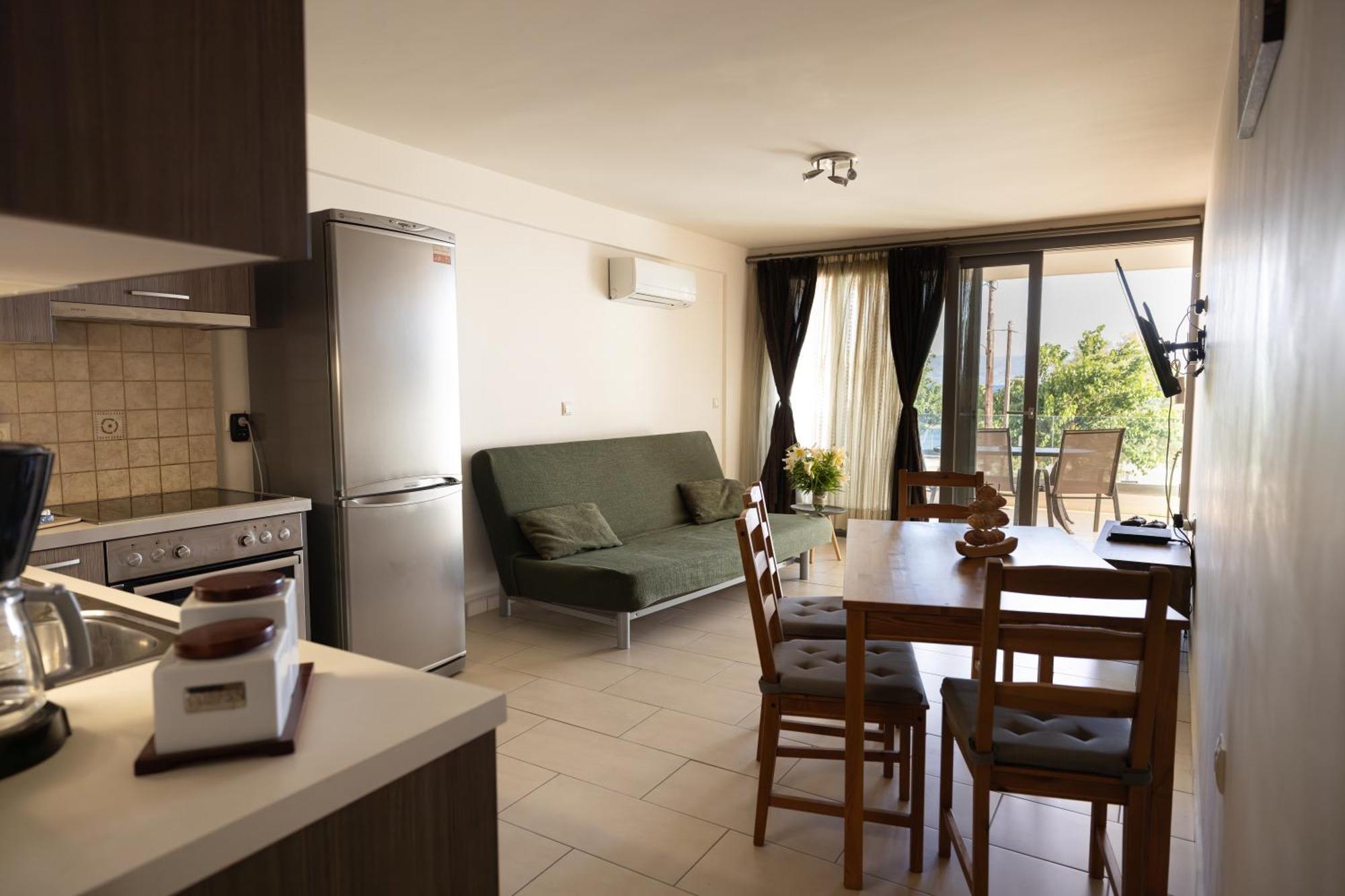 Filippos Apartments アマリントス エクステリア 写真