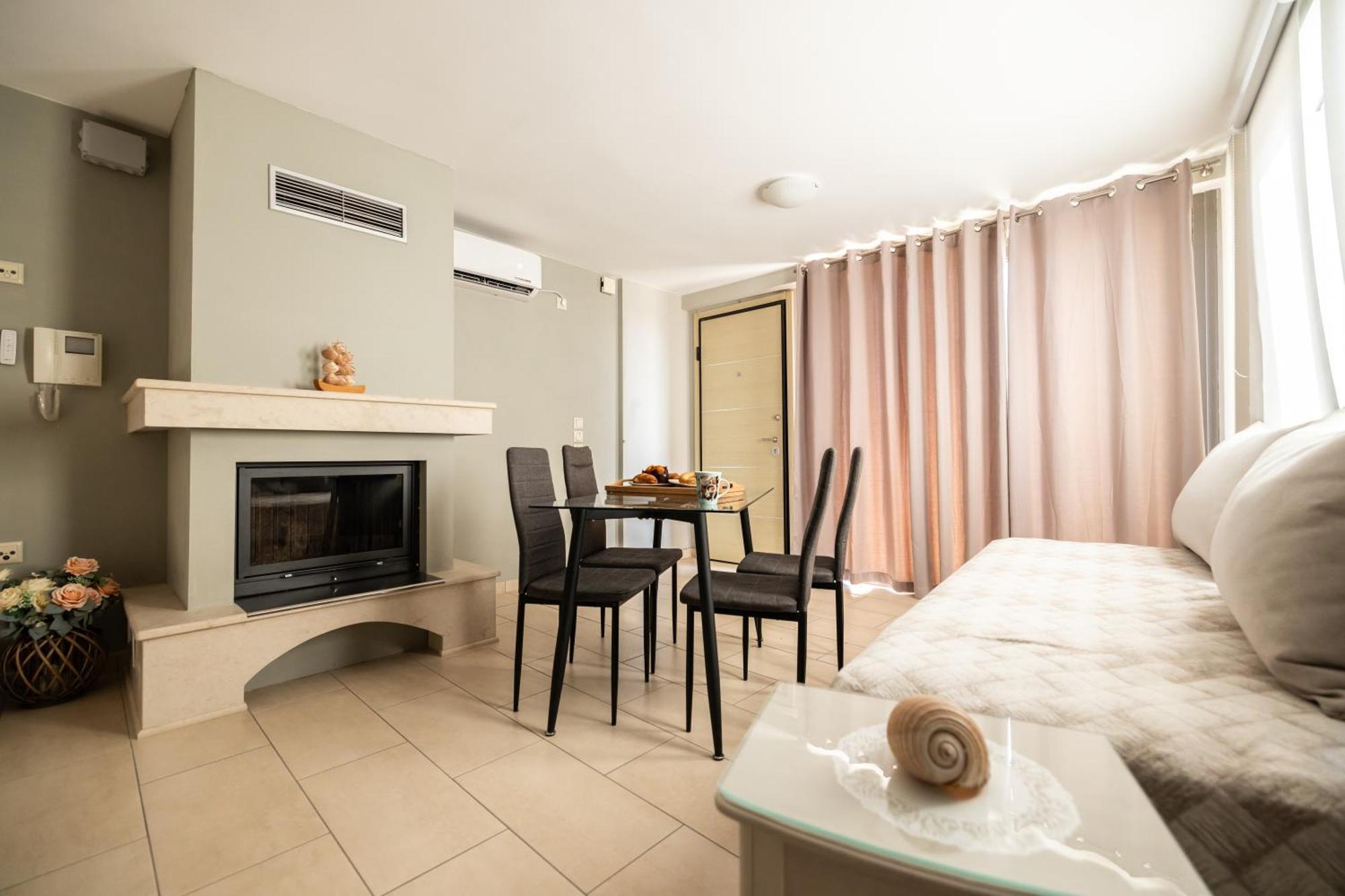 Filippos Apartments アマリントス エクステリア 写真